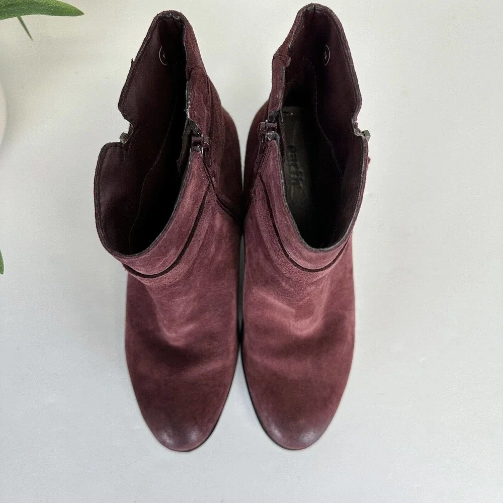 Earth Shoes Royal Ankle Boots Wine Red Ankle Zip Burnished Stacked‎ Heel Size 7B